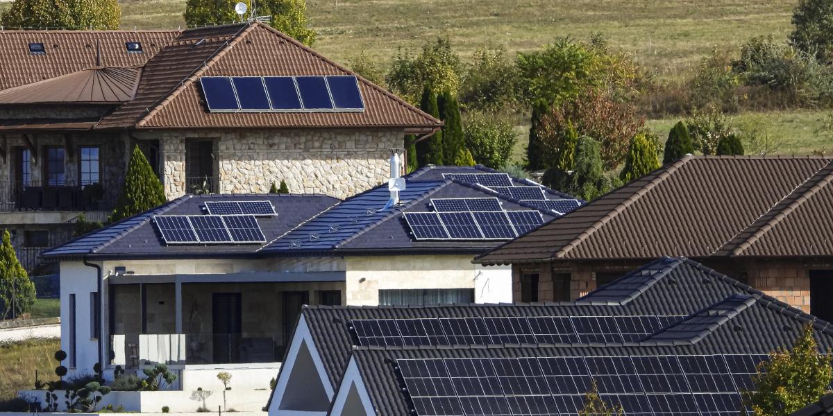 A napenergia-­hasznosítás felfutásával csökken a hagyományos energiahordozók szerepe