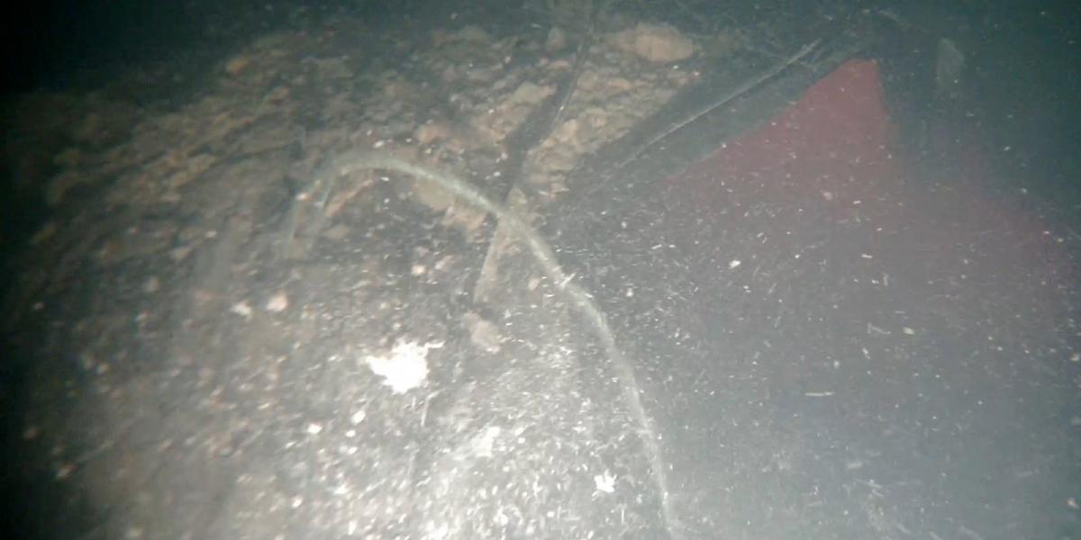 A megrongálódott vezeték a tengerfenéken 2022. október 17-én 