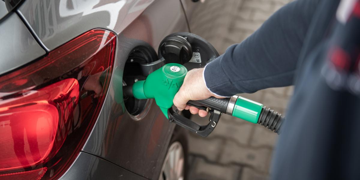 Sokkal olcsóbb is lehetne a tankolás