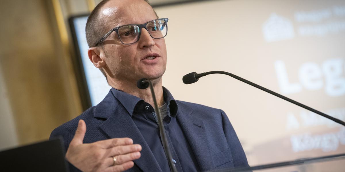 Demeter úgy fogalmazott, hogy már évekkel ezelőtt Orbánhoz szegődött