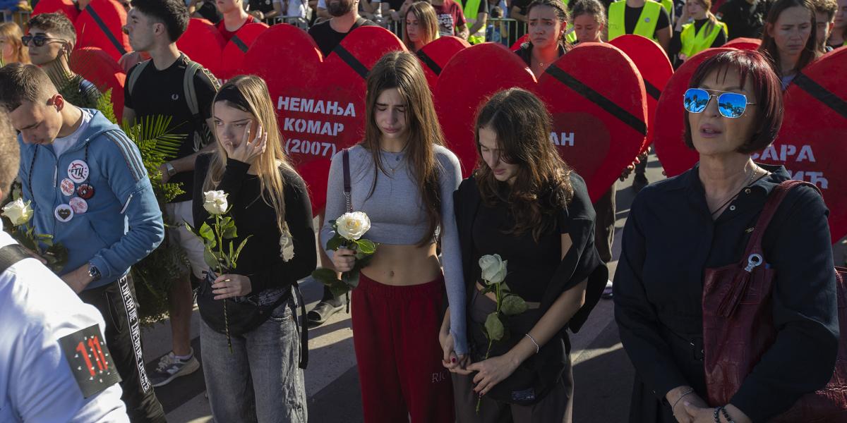 A fiatalok elégedetlensége döntheti meg a hatalmat Szerbiában