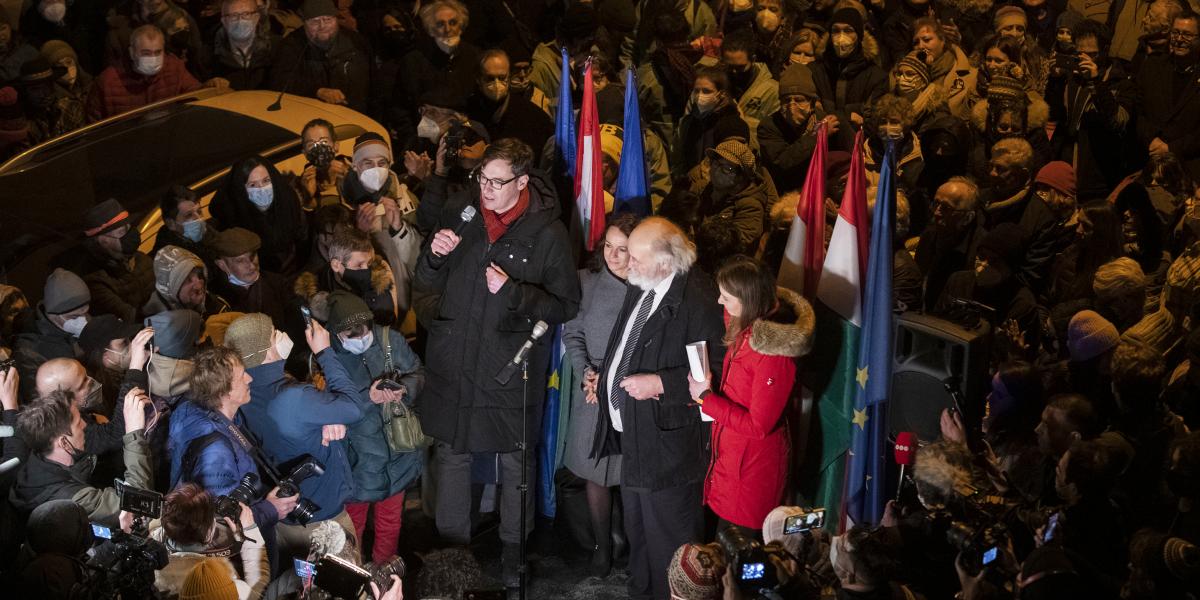 NAV tüntetés a budapesti Dankó utcában 2022-ben