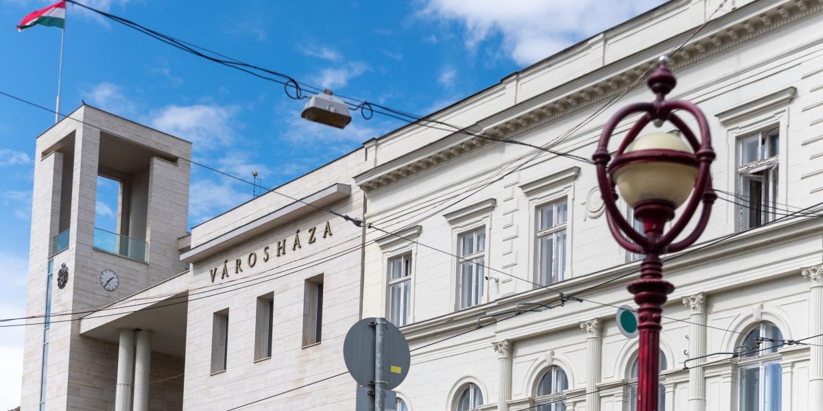 Az új applikációval akár a közvilágítás meghibásodását is bejelenthetik