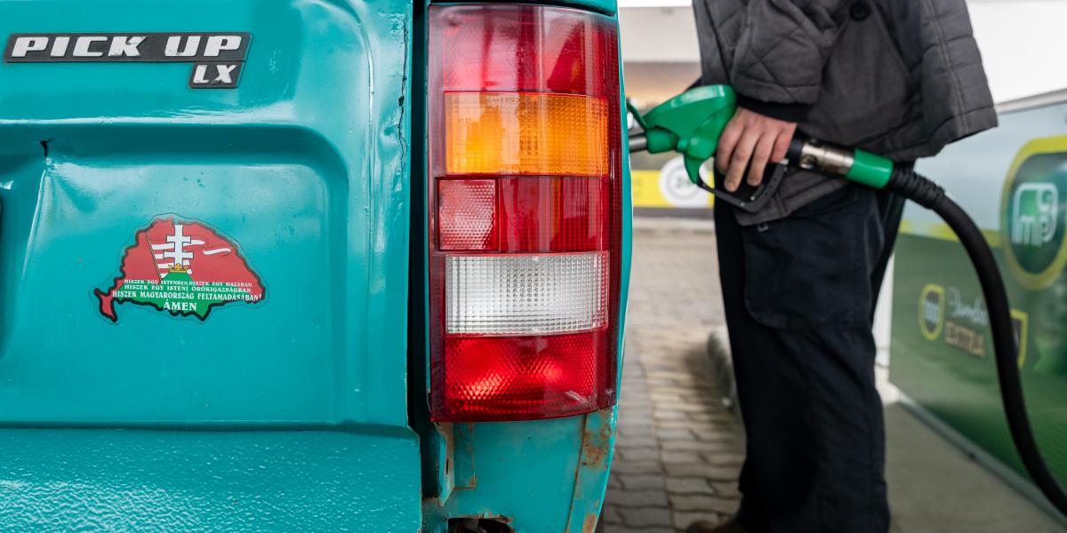 Sokat lenyelnek a nagykereskedelmi áremelésekből a benzinkutak