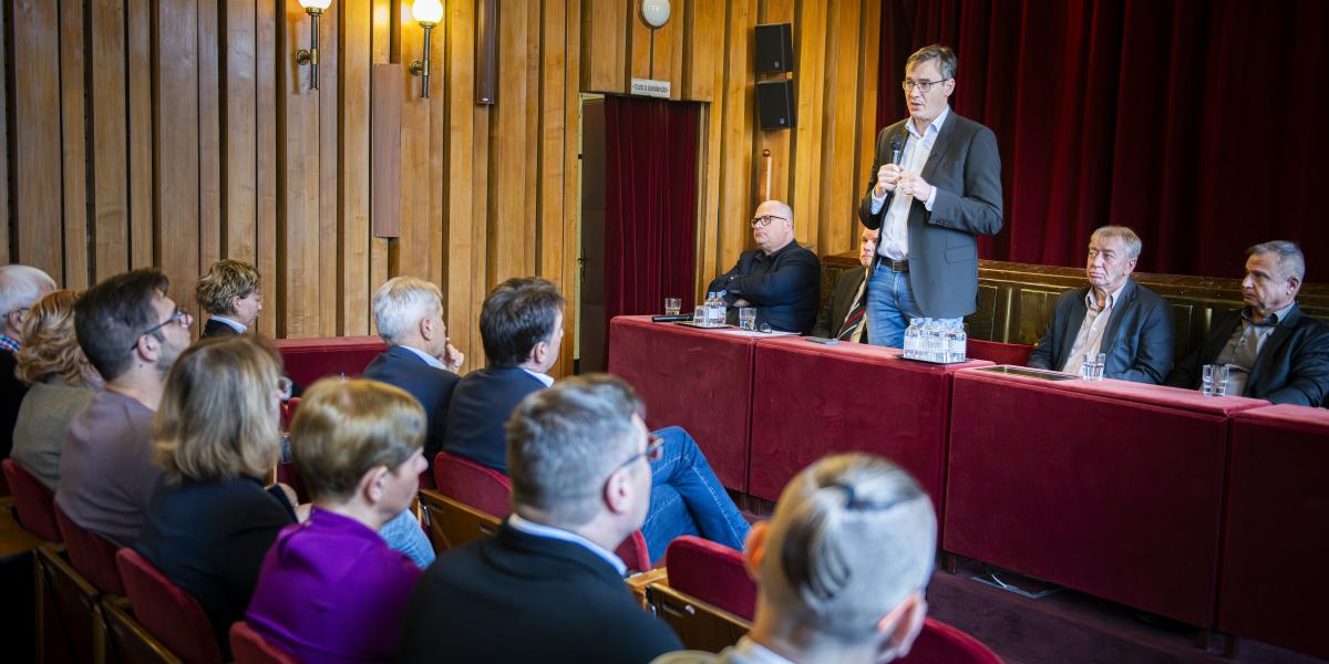 Karácsony Gergely a BKV dolgozói fórumán november 17-én 