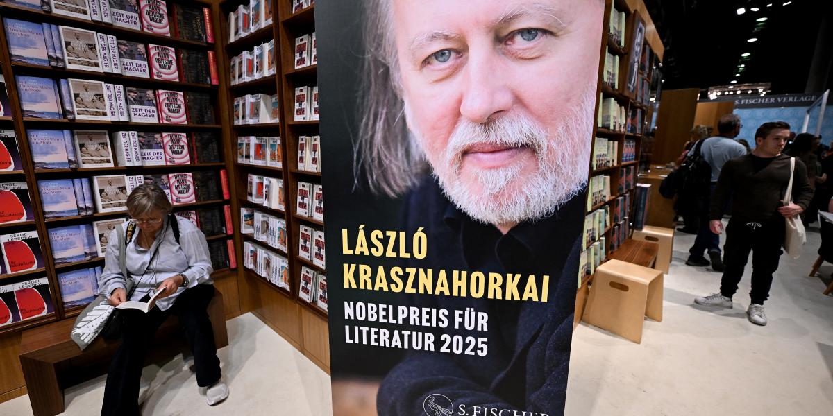A Nobel-díjas Krasznahorkai Lászlót hirdette a német stand a Frankfurti Könyvvásáron