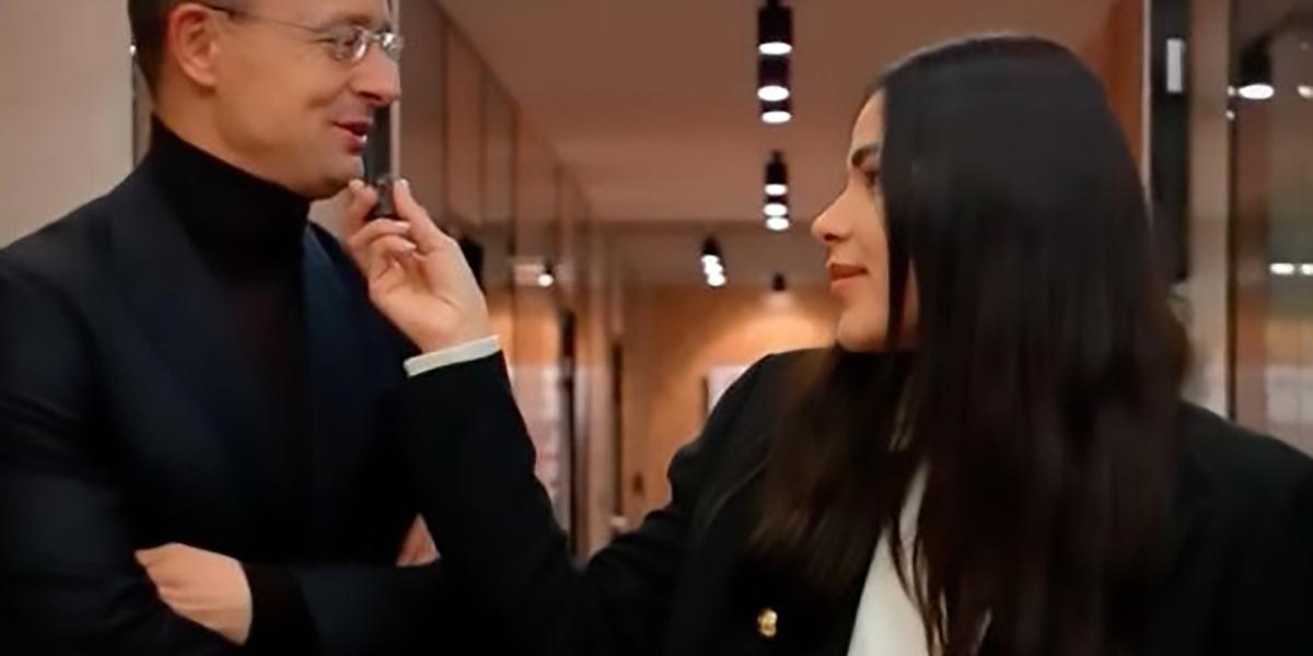 Gáspár Evelin Szijjártó Péterrel