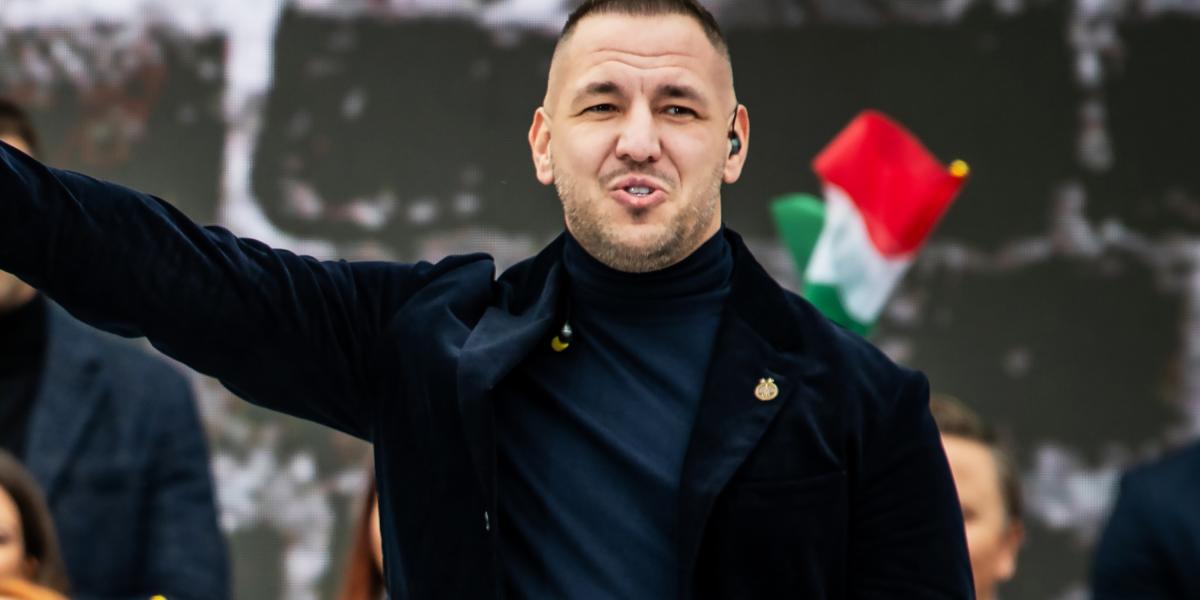 Curtis a Békemeneten október 23-án.