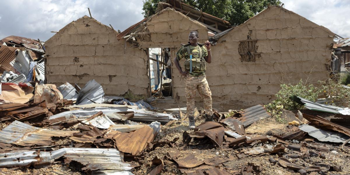 Az Al-Shabaab terrorszervezet súlyos csapást mért a nemzetközi támogatást élvező szomáliai kormányra és szövetségeseire