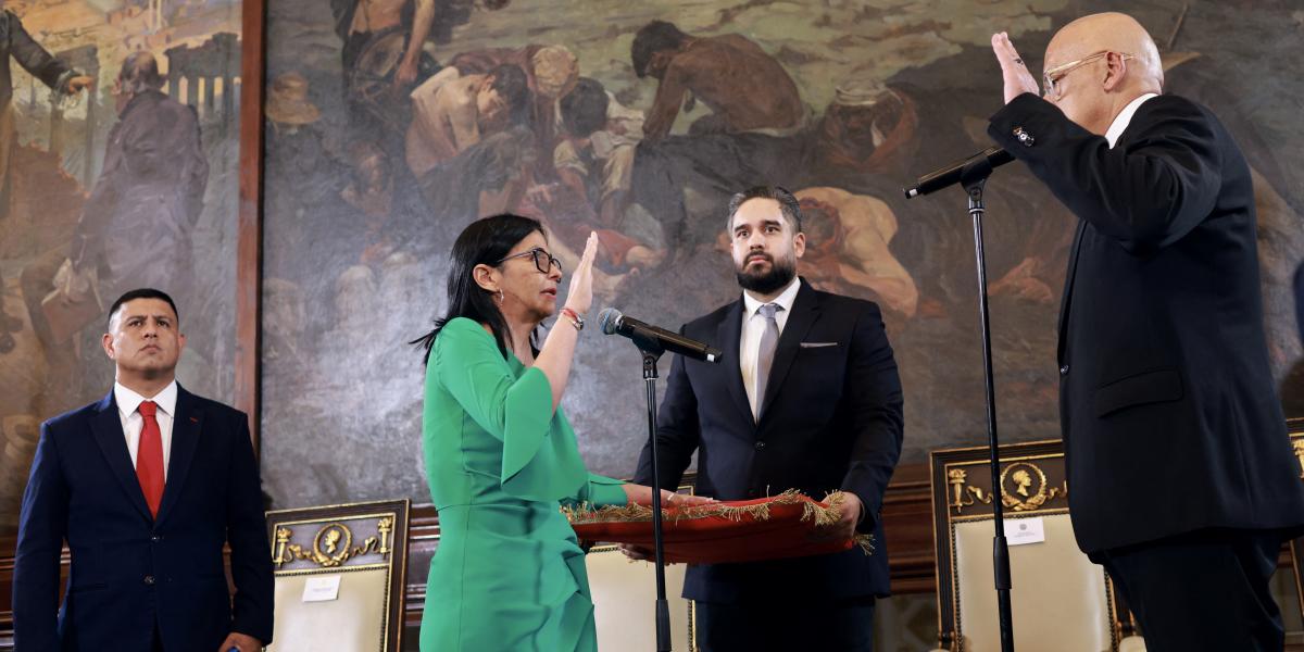 Letette a hivatali esküt Delcy Rodríguez, Venezuela ügyvezető elnöke