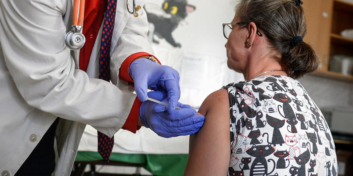 800 ezer influenzaoltás már a háziorvosoknál várja a pácienseket
