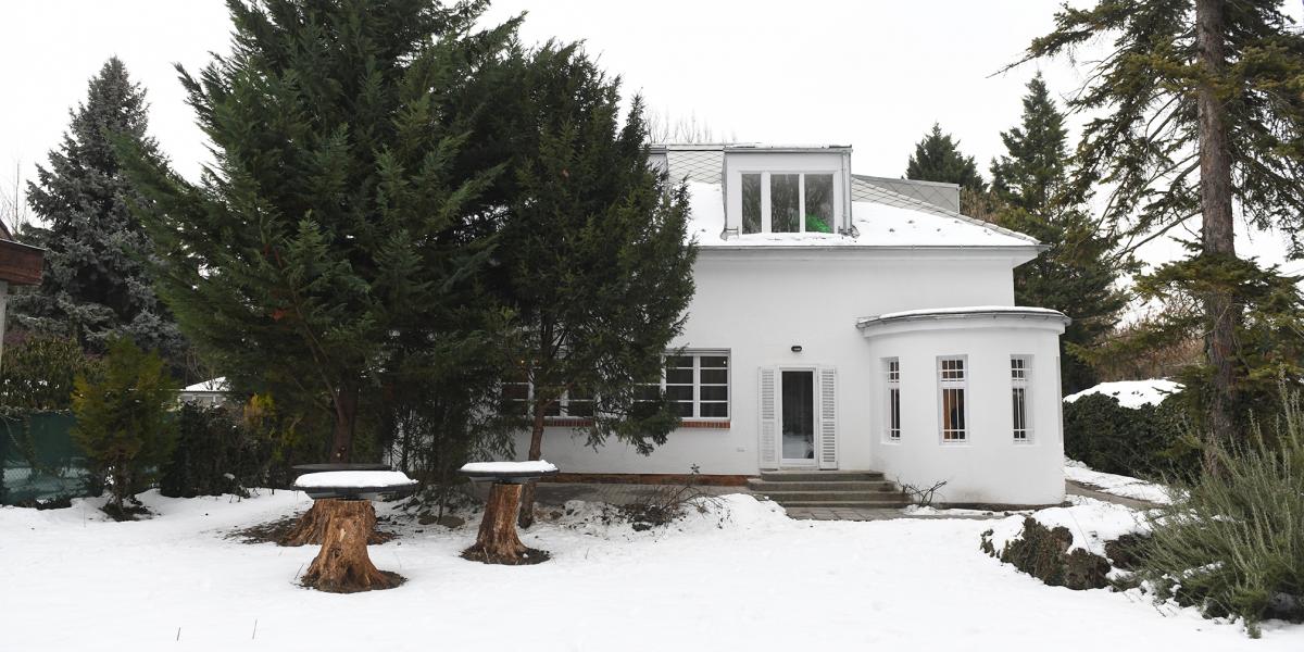 Egyelőre még bizonytalan, hogy milyen forrásból fedezik az épület közüzemi számláit