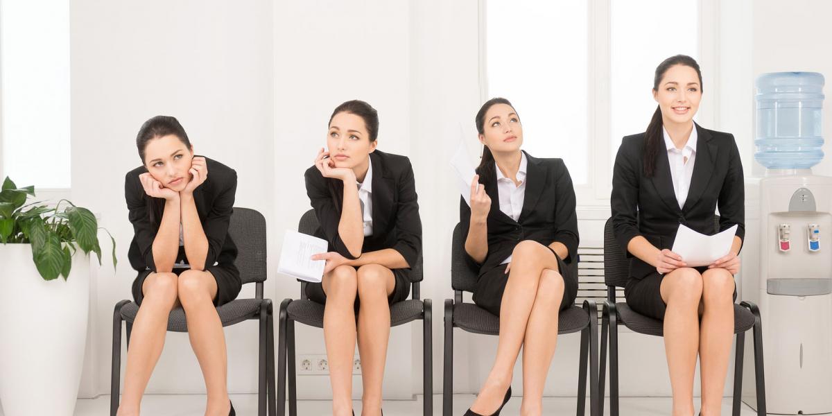  Beszélgetés közben nem csak a szavak-mondatok jutnak el hozzám, a testbeszéd apróbb-nagyobb részletei is részt vesznek a dialógusban