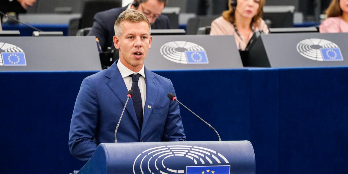 Magyar Péter az Európai Parlamentben 2024. október 9.-én.