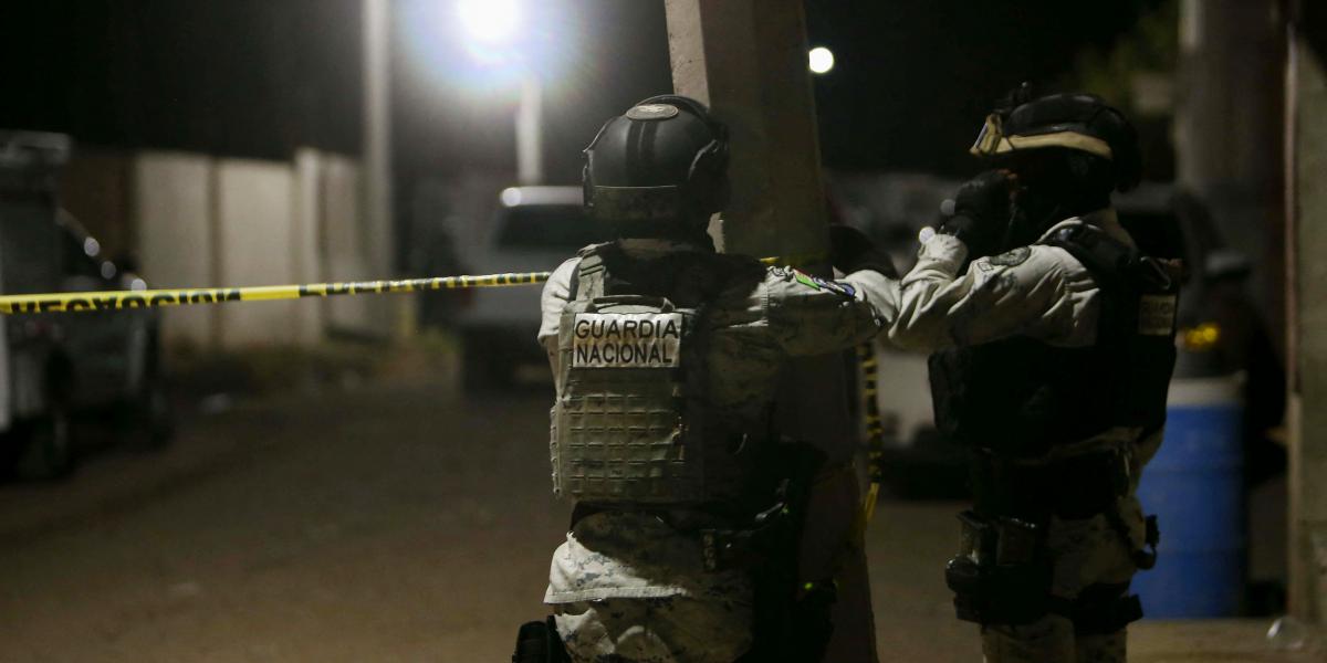 A Nemzeti Gárda a bűncselekmény helyszínén, Salamancában, Guanajuato államban, Mexikóban, 2026. január 25-én.