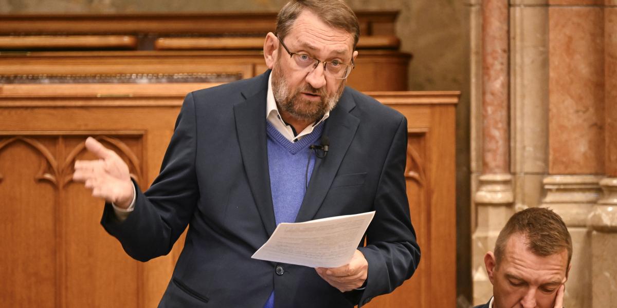 Komáromi Zoltán újra a parlamentbe készül, orvosként nem lesz egyedül
