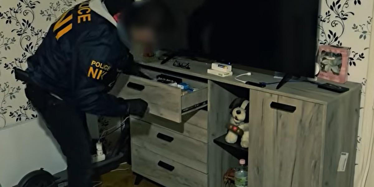 Házkutatás a gyanúsított lakásán 