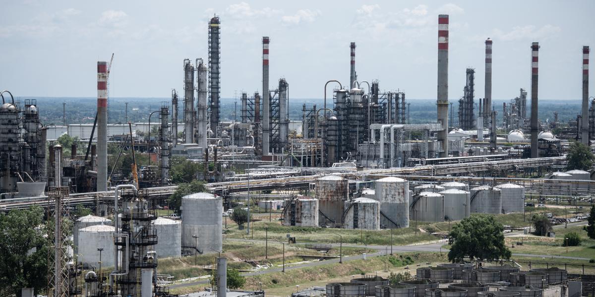 Majdnem 300 milliárd forintos nettó nyereséget ért el a cégcsoport tavaly a tőzsdei jelentés szerint