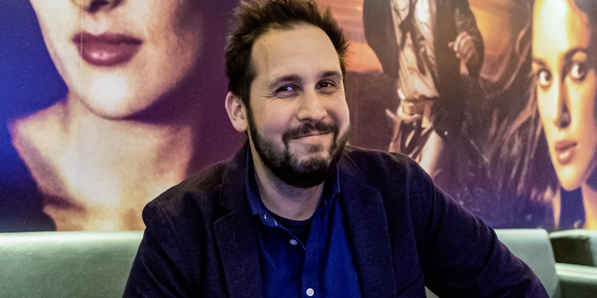 Legjobban azt a magunkra ismerést szeretem, amit a magyaros néplélekből fakadó vicces kis panaszkodásnak hívunk;Rujder Vivien és Rezes Judit a Beléd estem egyik jelenetében