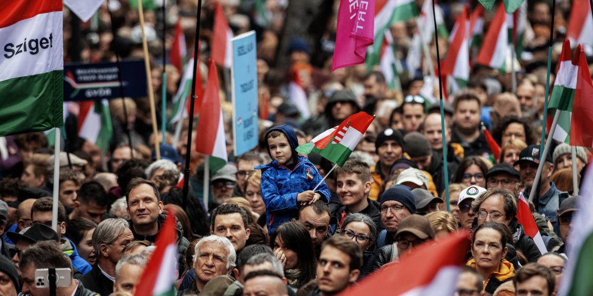  A Tisza tavalyi ünnepségén. Soha nem látott tömeget ígér mindkét nagy párt