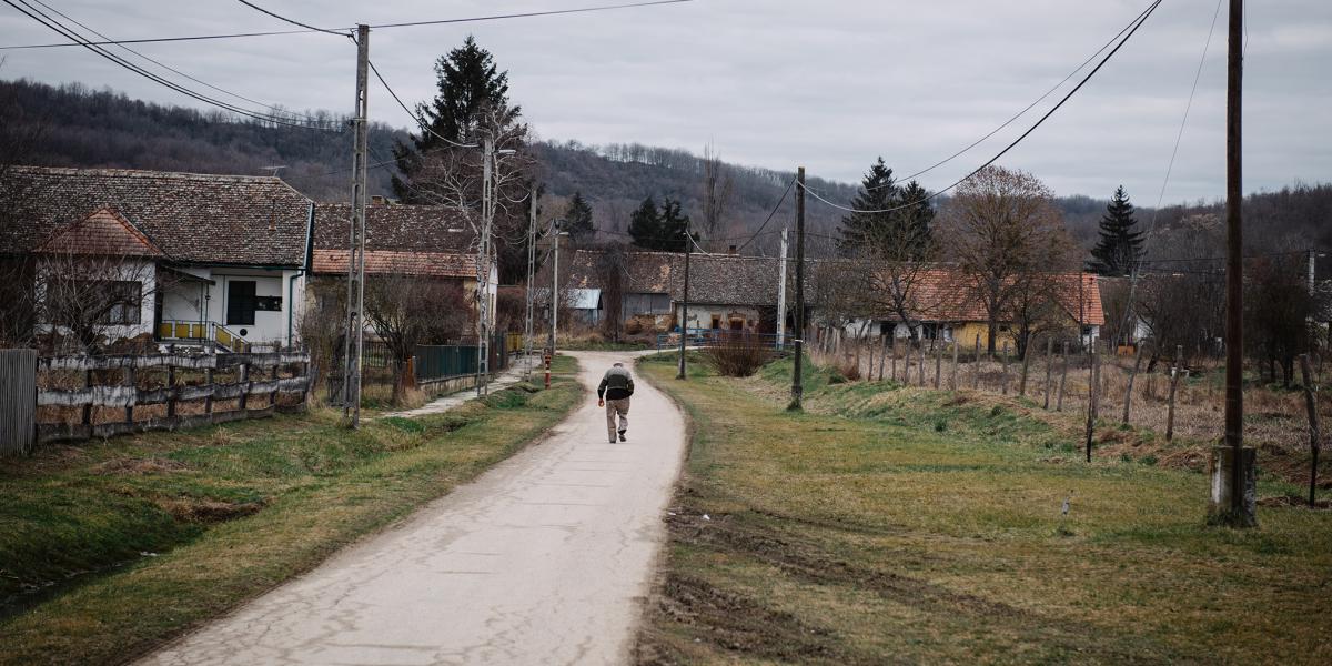 A falusiak 44 százaléka a legalsó anyagi osztályba tartozik