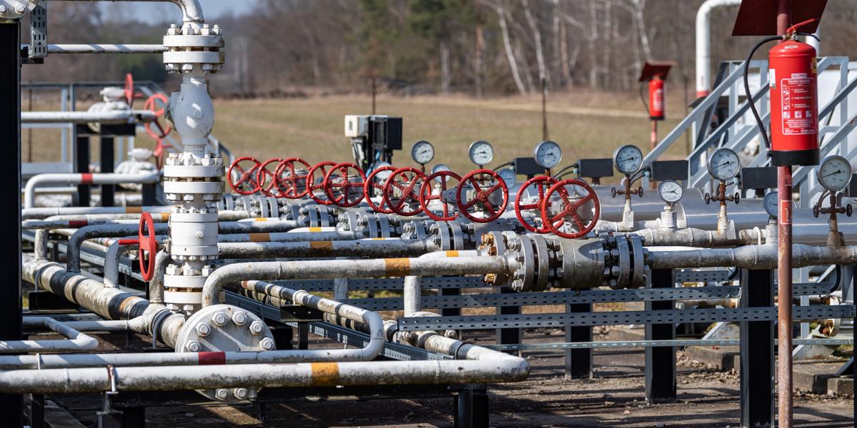 A lakossági rezsit a beszerzés árától és helyétől függetlenül a díjbevételeket kiegészítő költségvetési támogatás tartja fenn