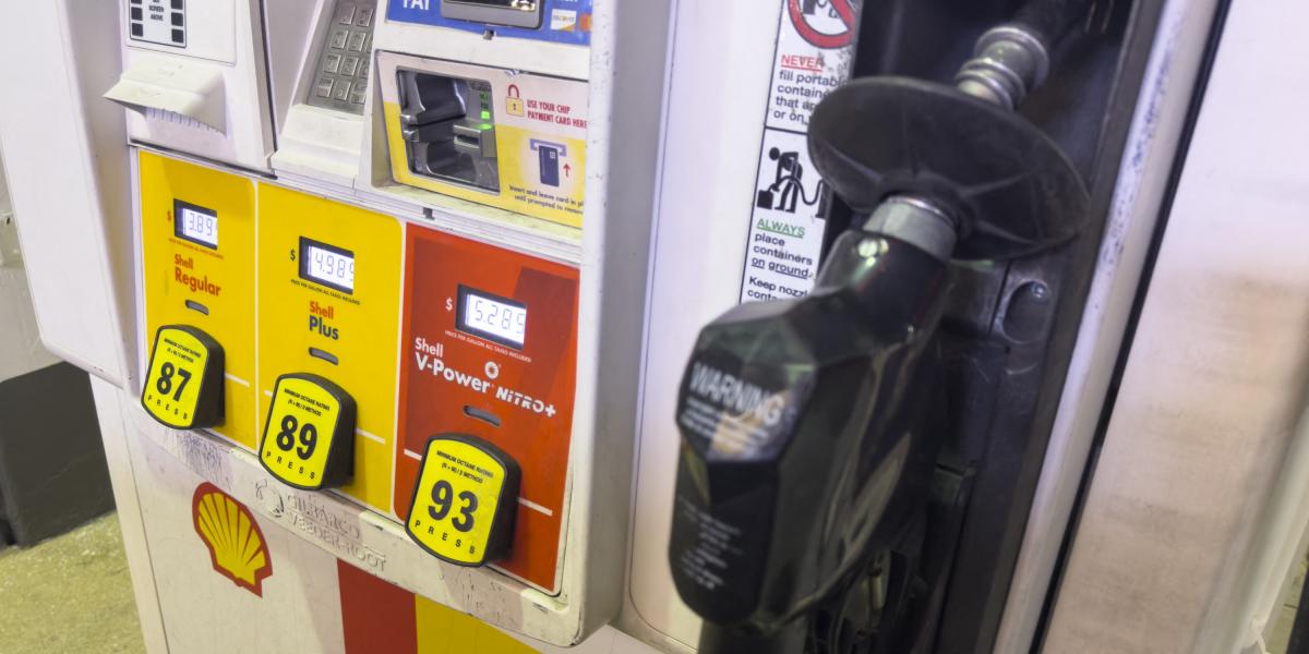 Az amerikai benzinkutakon is megugrottak az árak