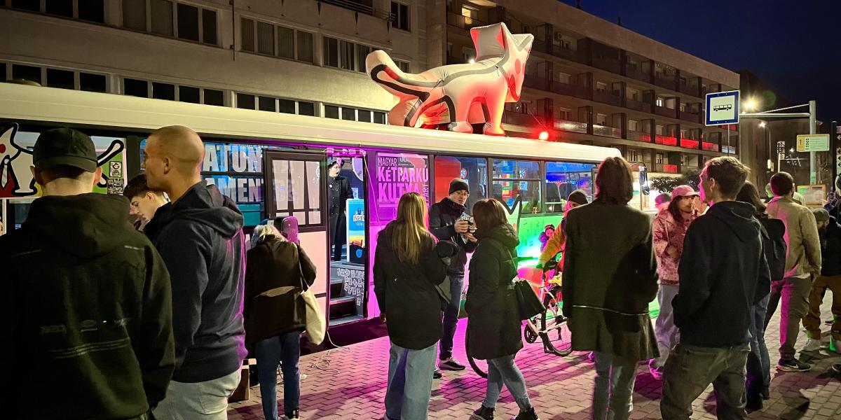 Sokat költöttek a kutyák Hiánypótló Buszra