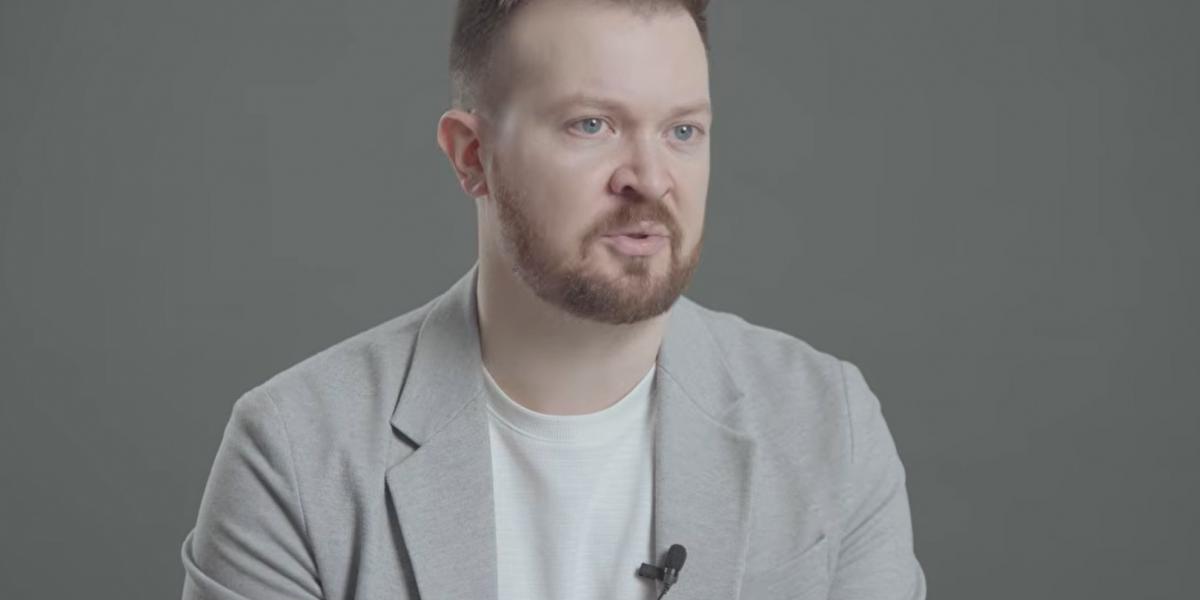 Szabó Bence az inkriminált nyilatkozat közben 