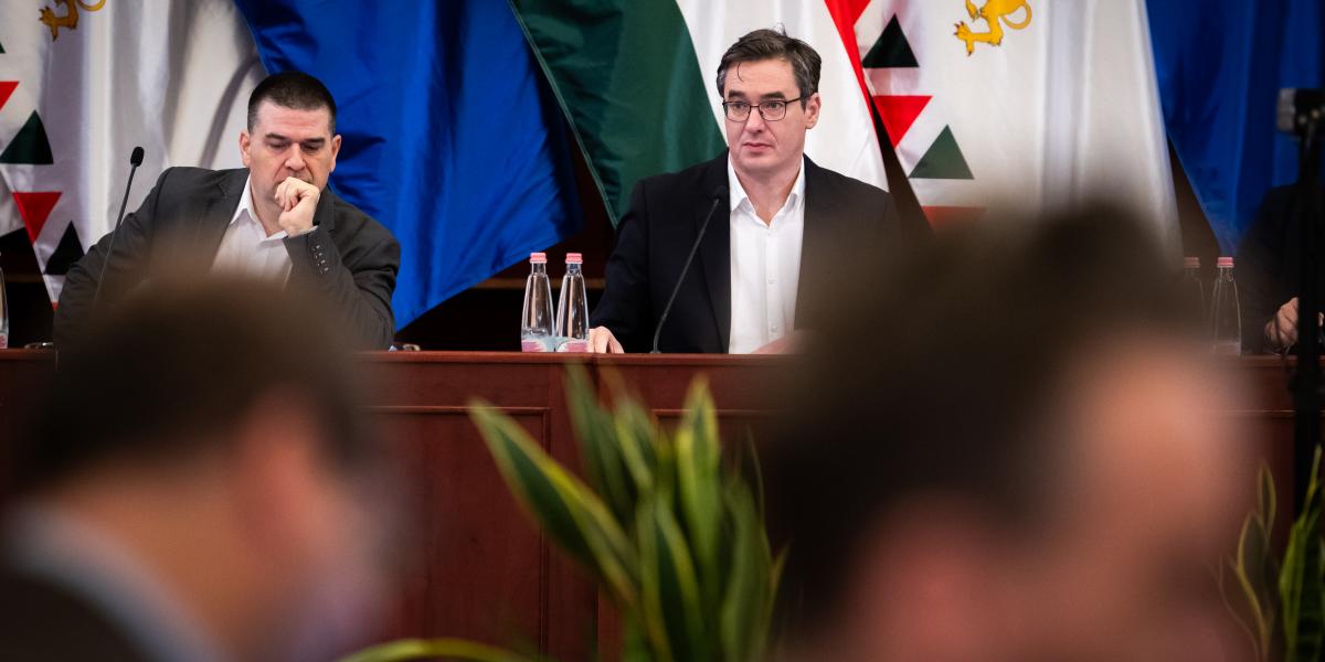 Karácsony Gergely főpolgármester és Kiss Ambrus. Még több irányba húzhat a közgyűlés