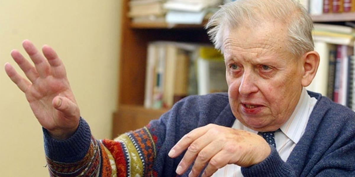 Niederhauser Emil (1923–2010) – lenyűgöző műveltsége, sokirányú tájékozottsága és rendkívüli nyelvtudása miatt élő lexikonként használták