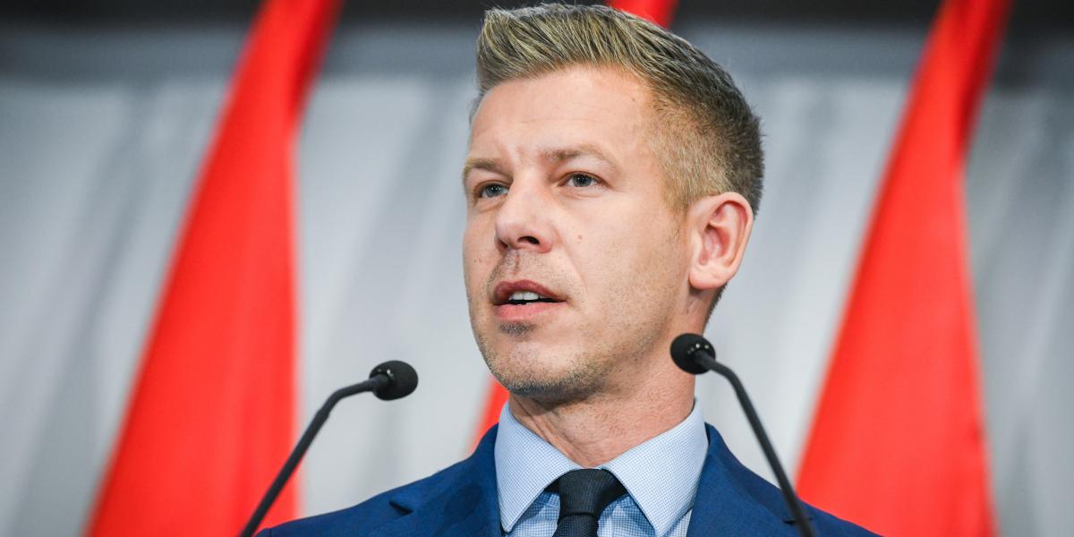 Magyar Péter a Tisza leendő frakciójának első ülését követő sajtótájékoztatón április 20-án 