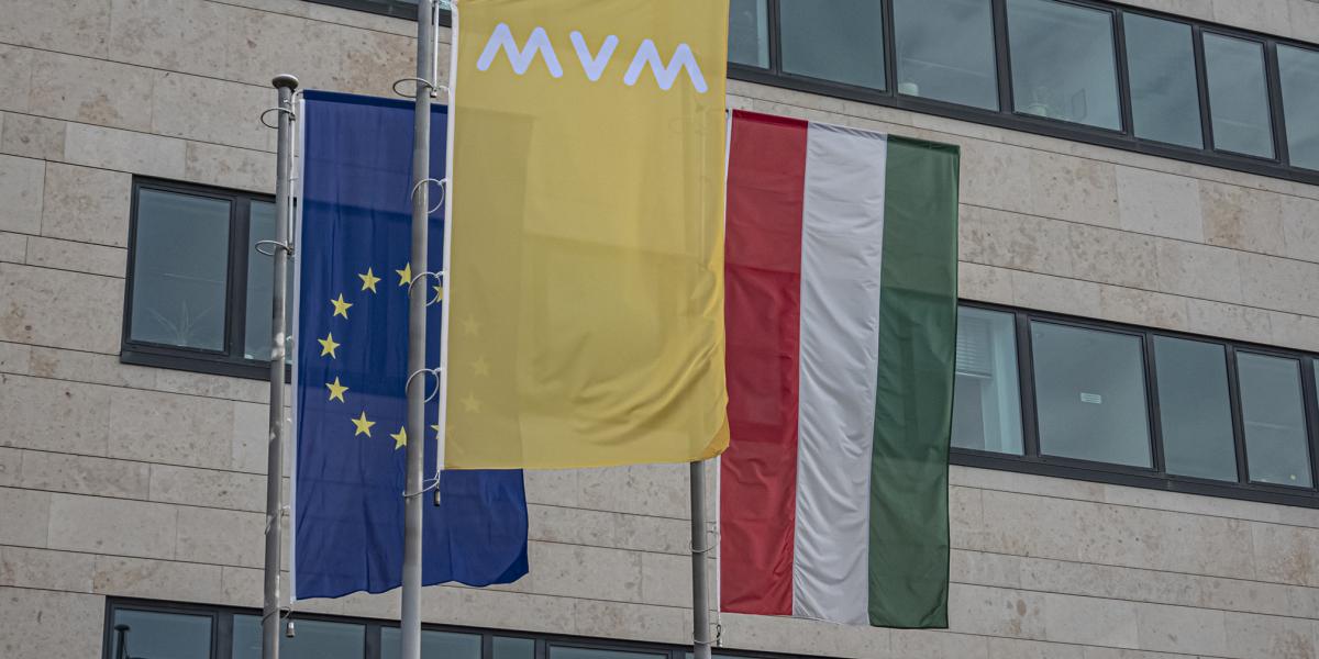 A rezsitámogatás bevezetése óta 3,1 ezer milliárddal „segítette ki”  az MVM-et az állam
