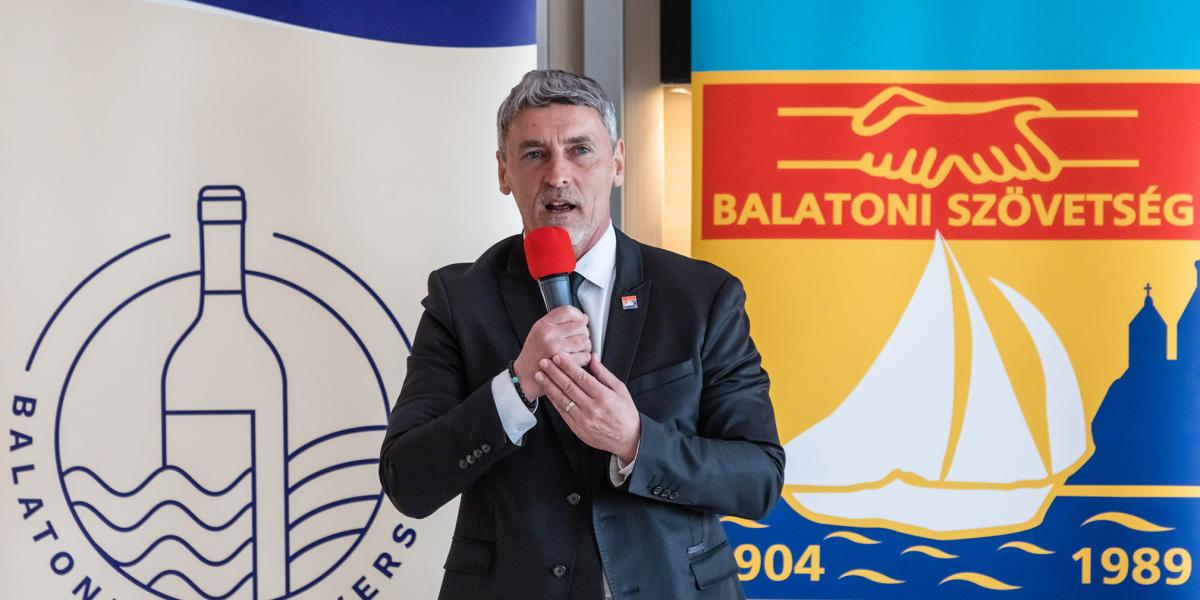 Pali Róbert méltatlannak tartja a két polgármester fellépését
