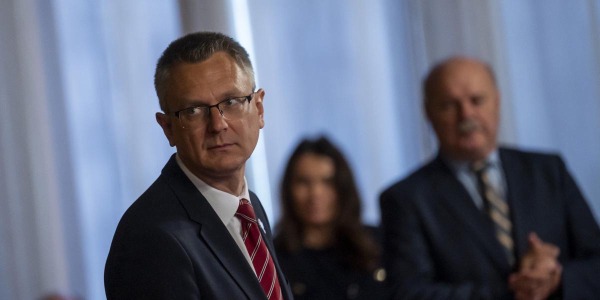 Rétvári Bence - Korábbi felvétel 