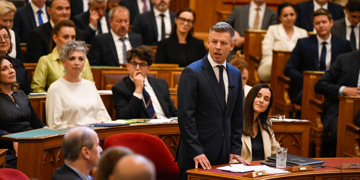 Magyar Péter miniszterelnök az Országgyűlés plenáris ülésén, az Országházban, 2026. május 27-én