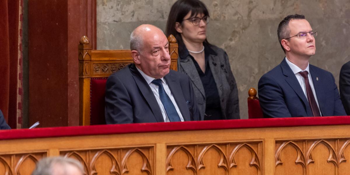 Korábbi felvétel 