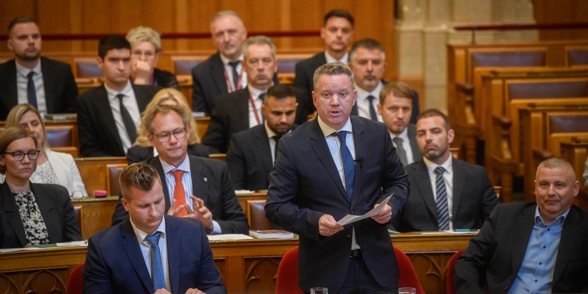 Pósfai Gábor belügyminiszter