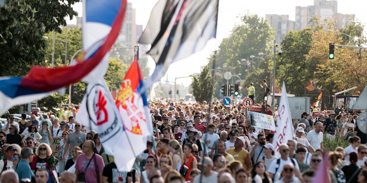 A másfél éve tartó diáktüntetések jelentősen átírták a szerb politikai erőviszonyokat, de a rendszerváltáshoz még nincs elegendő erejük