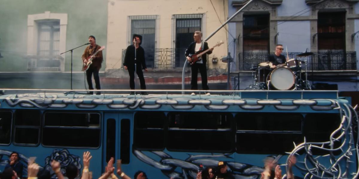 Jelenet a U2 Street of Dreams című videóklipjéből 