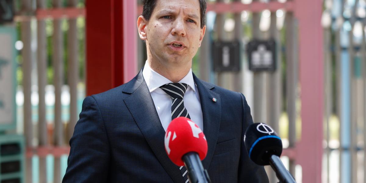 Csendes Olivér - Korábbi felvétel