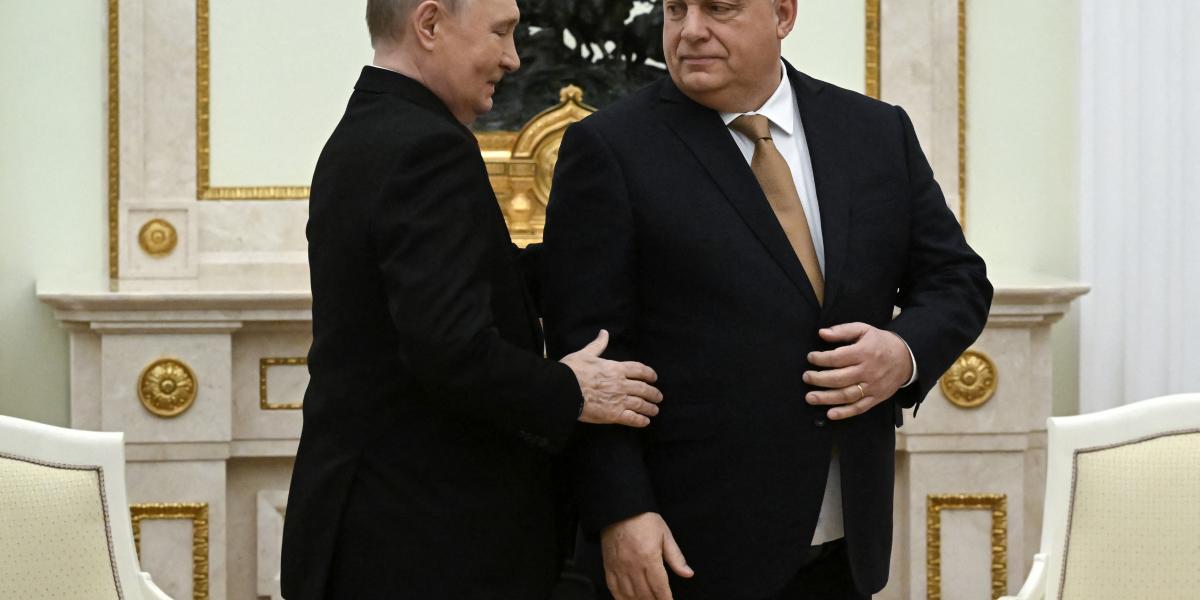 Vlagyimir Putyin és Orbán Viktor a Kremlben 2025. november 28-án