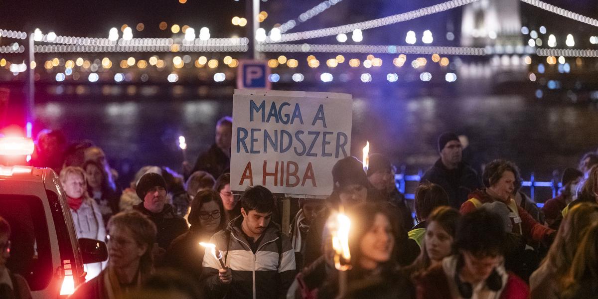 "Ennyi nem elég! El a kezekkel a gyermekektől!" elnevezésű tüntetés a gyermekvédelemért 2024. február 21-én