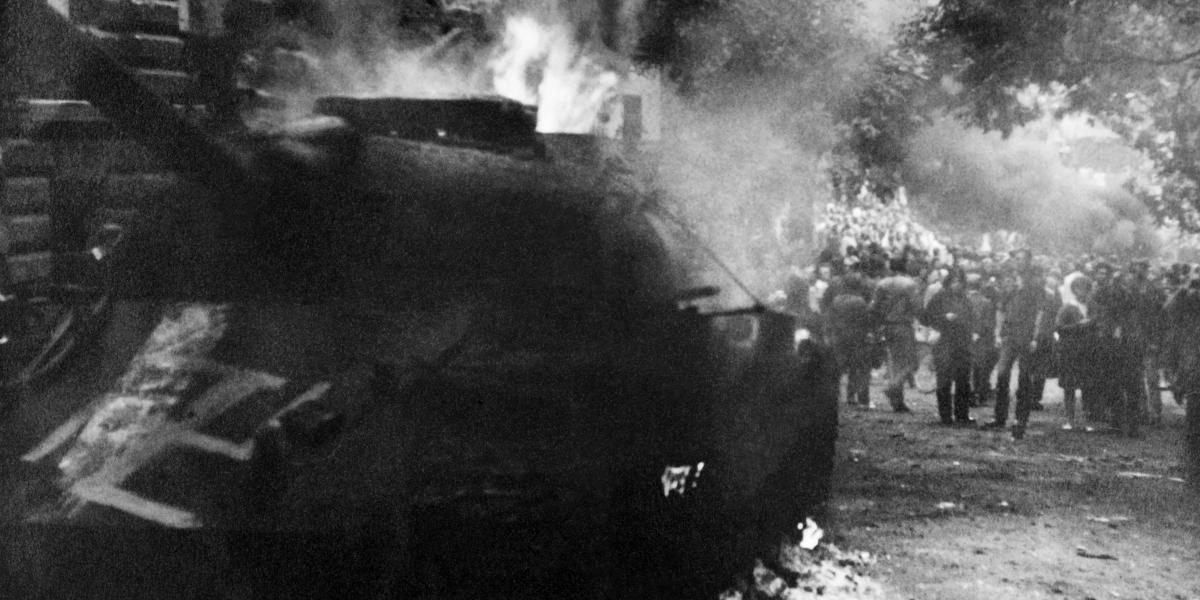 Megdöbbentő, politikai érdekből egyesek mennyire át tudják írni a történelmet, így a Varsói Szerződés csapatainak 1968-as csehszlovákiai beavatkozását is 