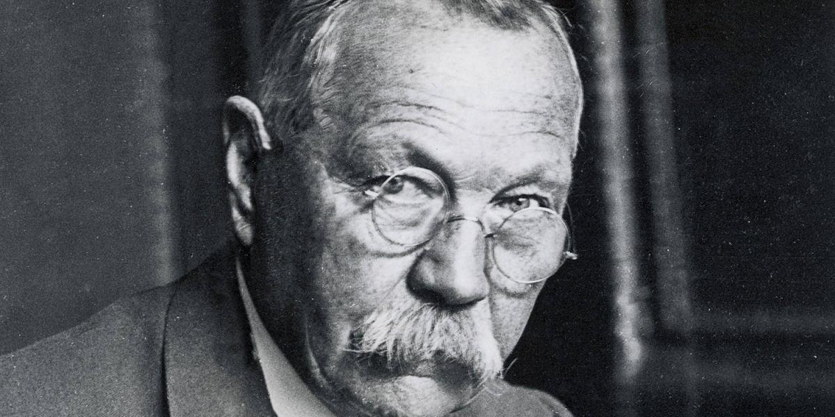Arthur Conan Doyle, a  Sherlock Holmes élete második felében a spiritizmus egyik legismertebb szószólója lett
