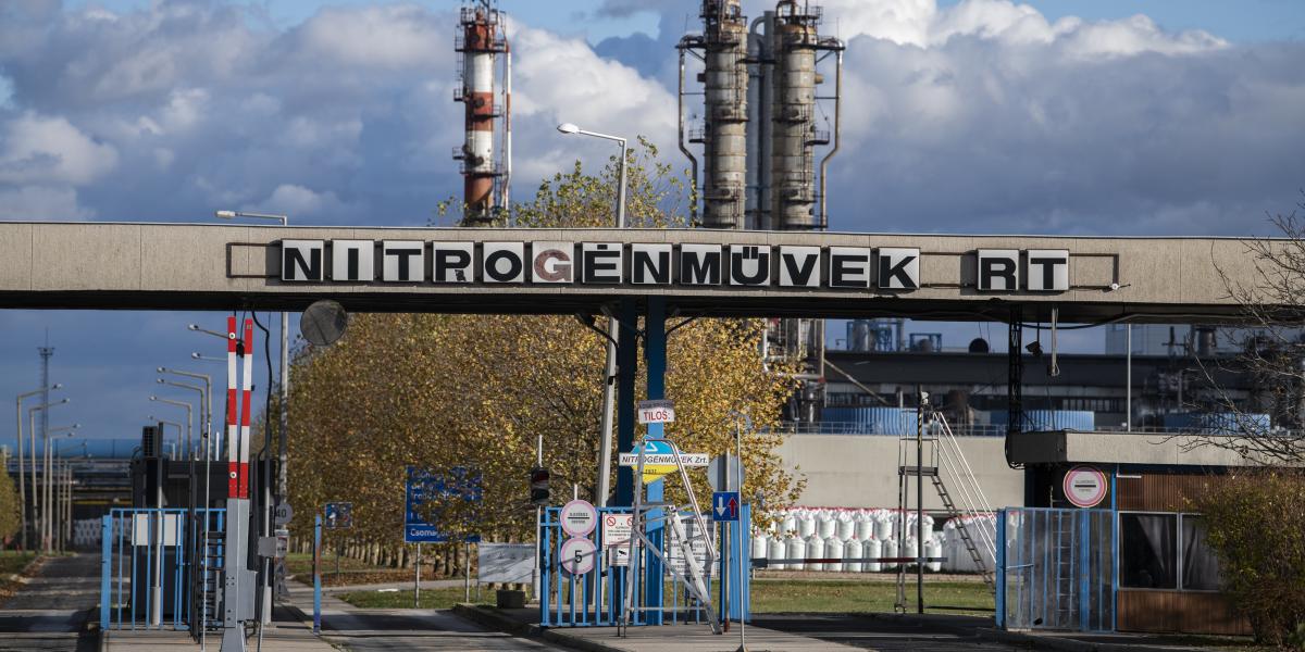 Büntetőadókkal igyekeztek veszteségesre adóztatni a külföldi építőanyagipari cégeket és a kormánykritikus magyar vállalkozók érdekeltségeit is: belekerült a szórásba Bige László cége is, amit többek között kvótaadóval sújtottak Orbánék