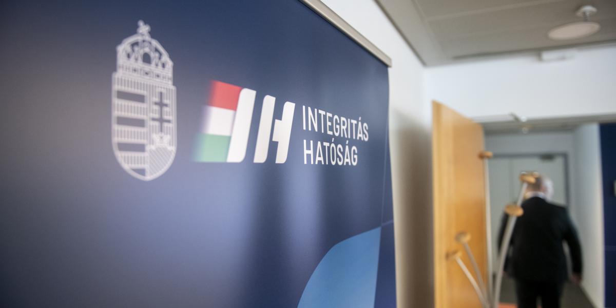 Az előző kormány nem engedte levegőhöz jutni az IH-t