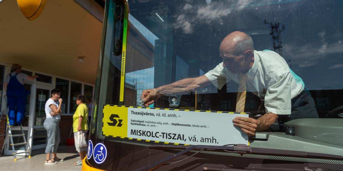 Vonatpótló a bezárás napján 2023-ban