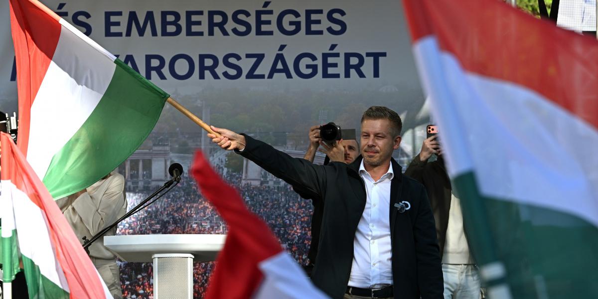 Magyar Péter Veszprémben, újabb országjárásának első állomásán