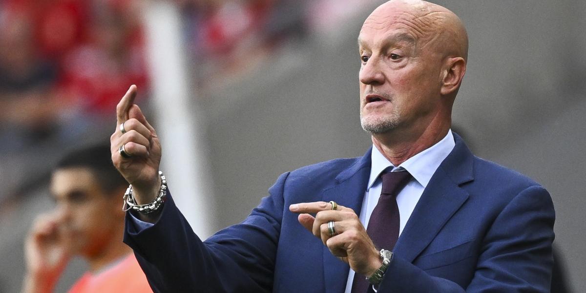 Marco Rossi szövetségi kapitány a Magyarország - Kazahsztán barátságos labdarúgó-mérkőzésen a debreceni Nagyerdei Stadionban 2026. június 9-én